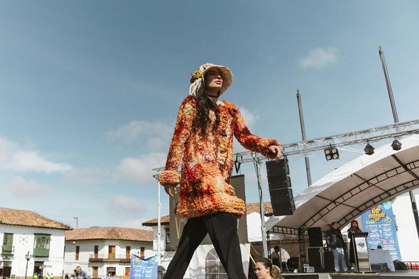 Essential accessories for enhancing your minimalist aesthetic in the uk: your ultimate guide